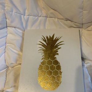 Pineapple Decor